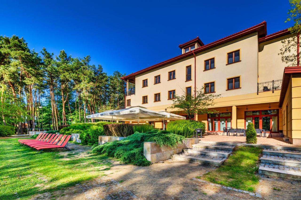 Hotel Pan Tadeusz セロツク エクステリア 写真