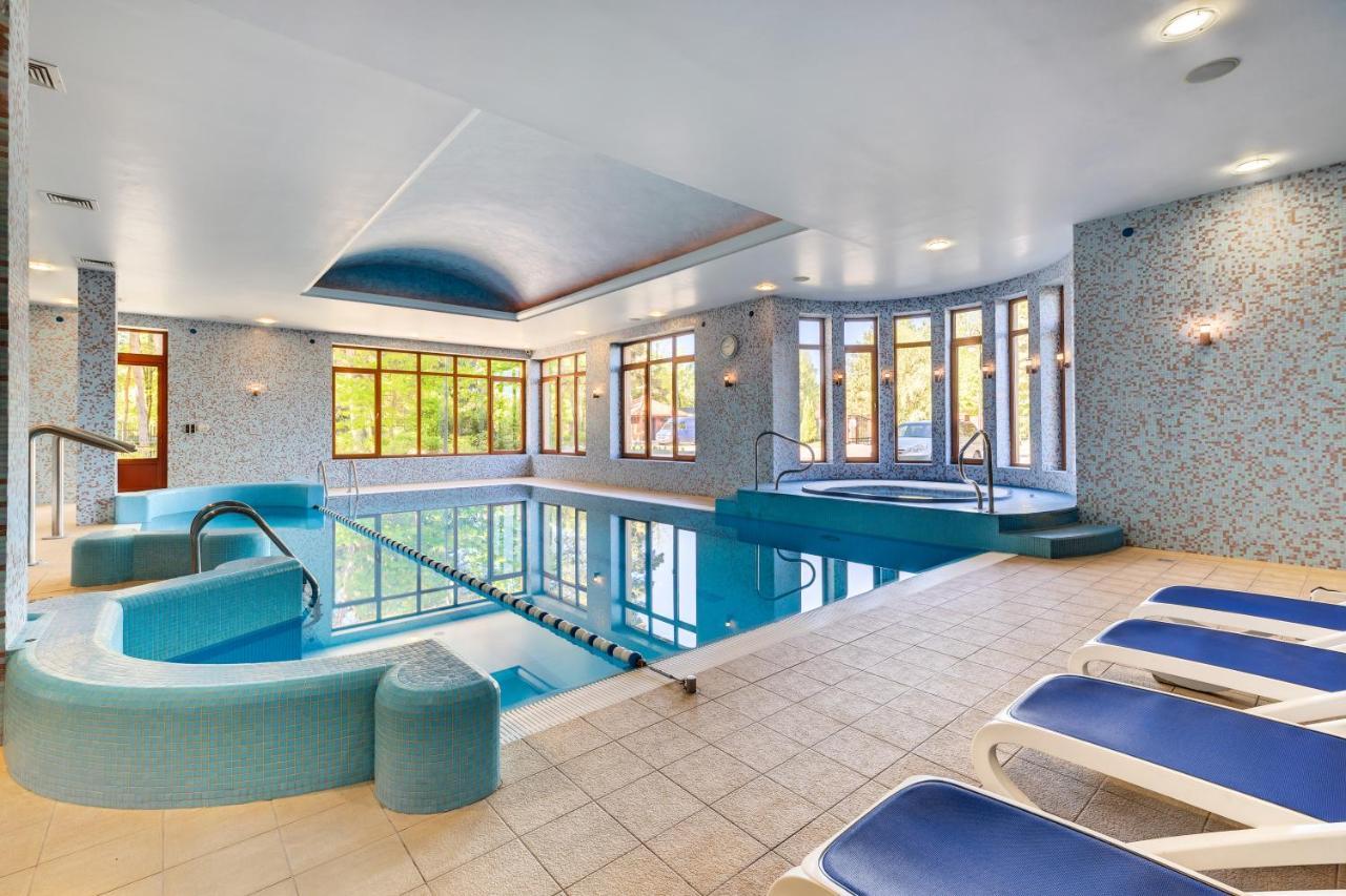 Hotel Pan Tadeusz セロツク エクステリア 写真